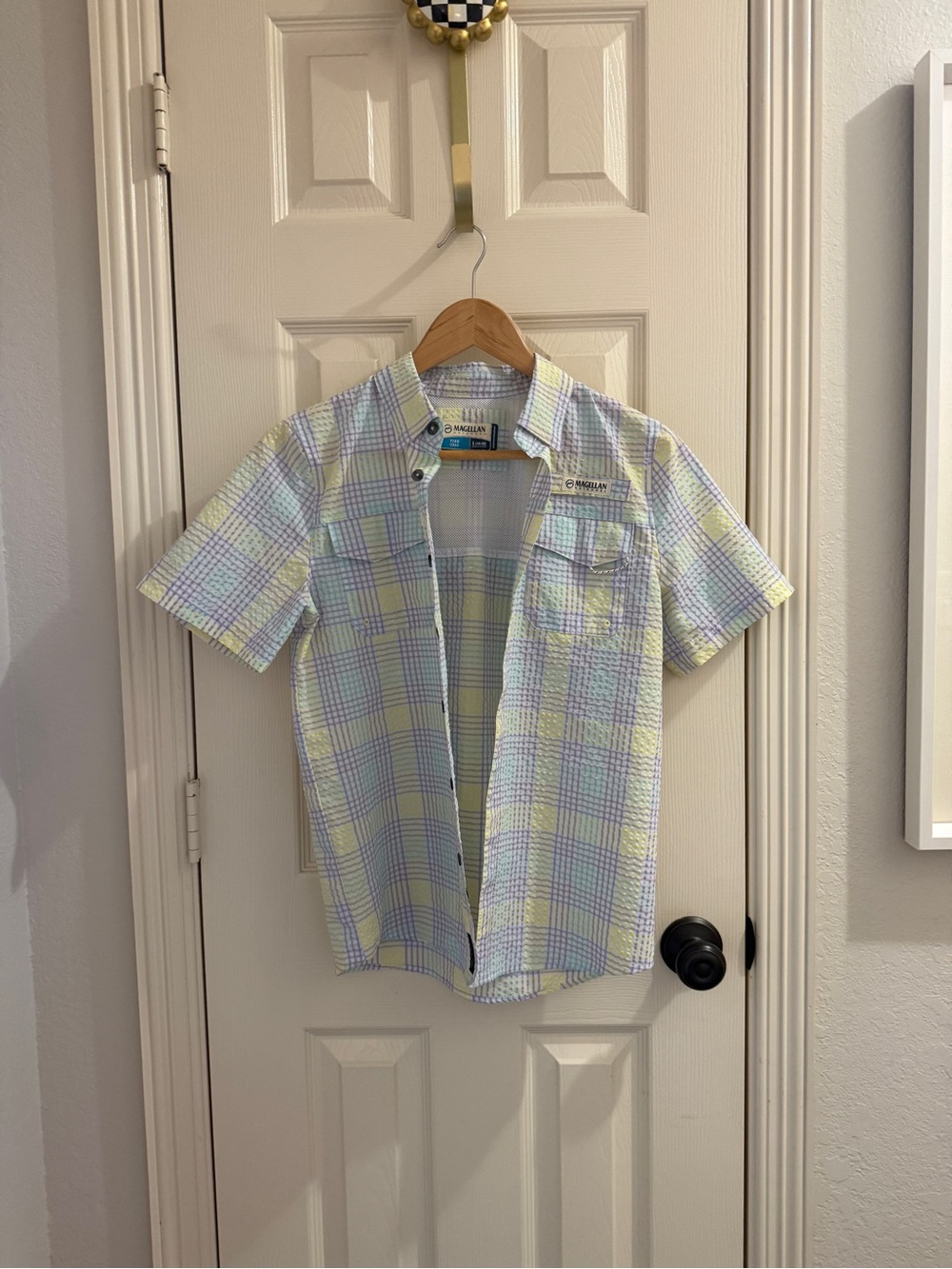 Magellan Short Sleeve Fishing Plaid Button-Up Shirt in Pastel Youth Size Large - Picture 4 of 11